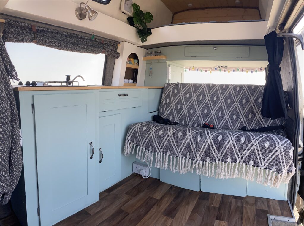Ford Campervan 1991 | Quirky Campers