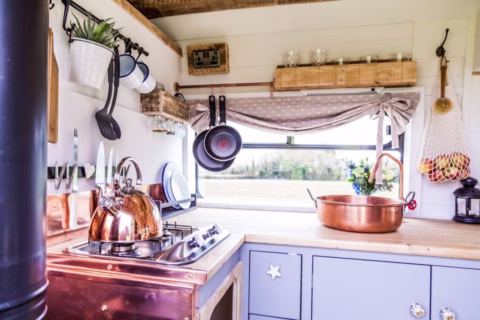 Orion-campervan-hire-ashcott-47-1024×683